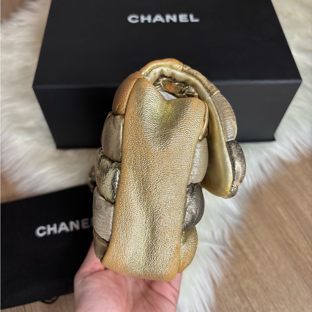 🤎RARE✨ Chanel Gold Bubble Quilt Bag ✨🤎 - Picture 8 of 17